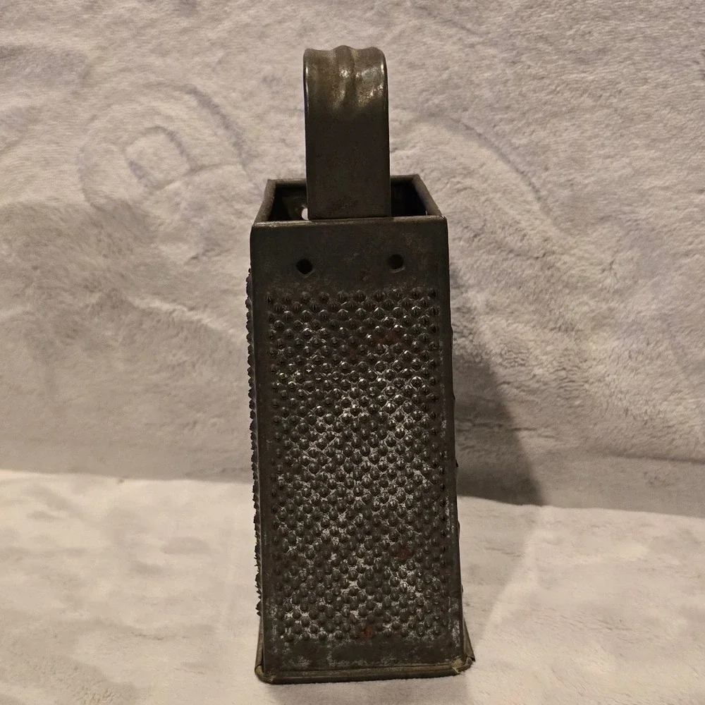 Antique Primitive 4-Sided Metal Box Grater Rustic Farmhouse Kitchen Decor Aged